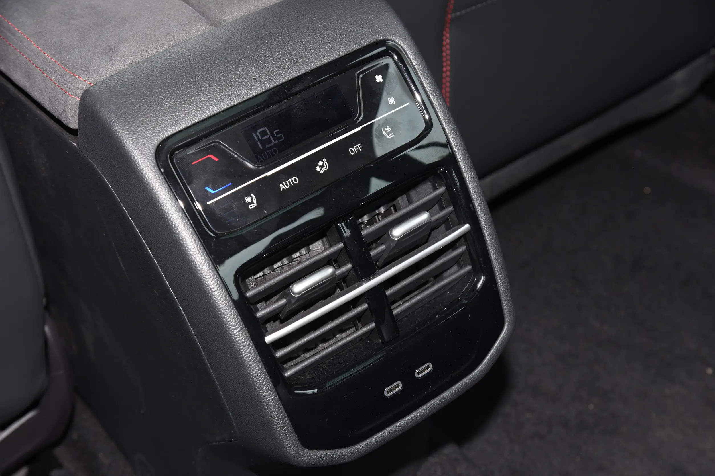 Volkswagen Magotan 2024 picture-9