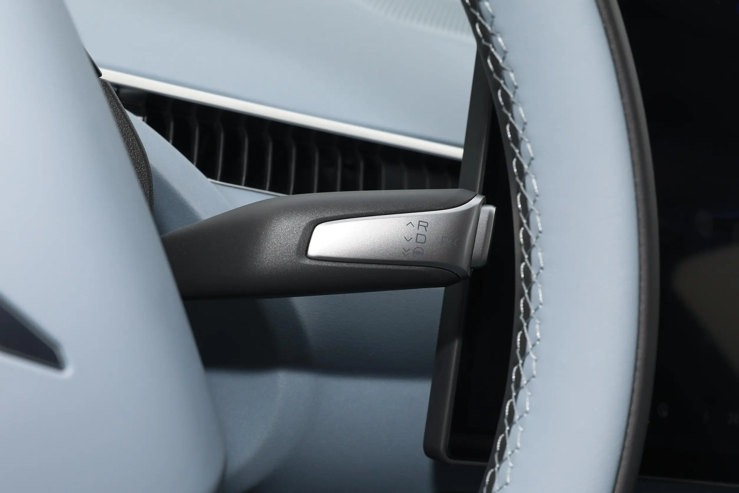 Xpeng MONA M03 2024 interior-3