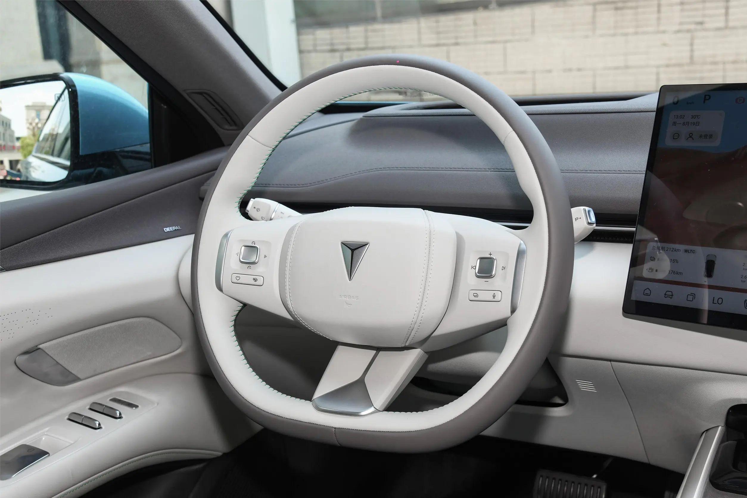 Changan DEEPAL L07 2024 interior-2