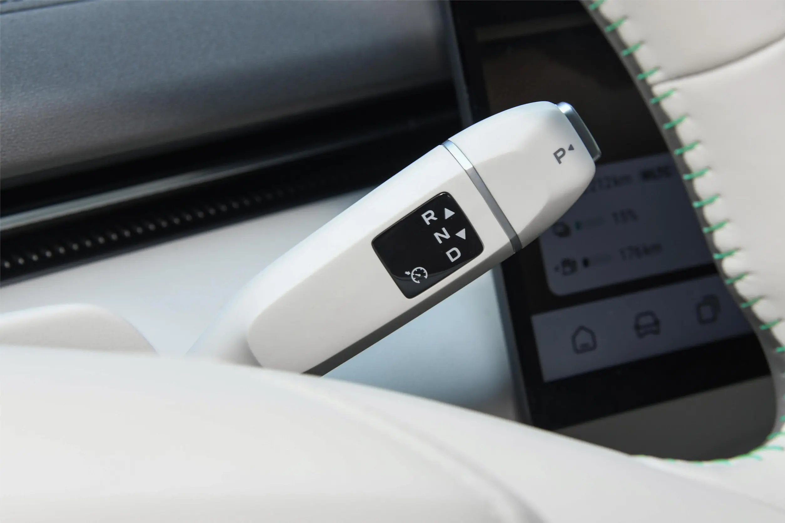 Changan DEEPAL L07 2024 interior-3