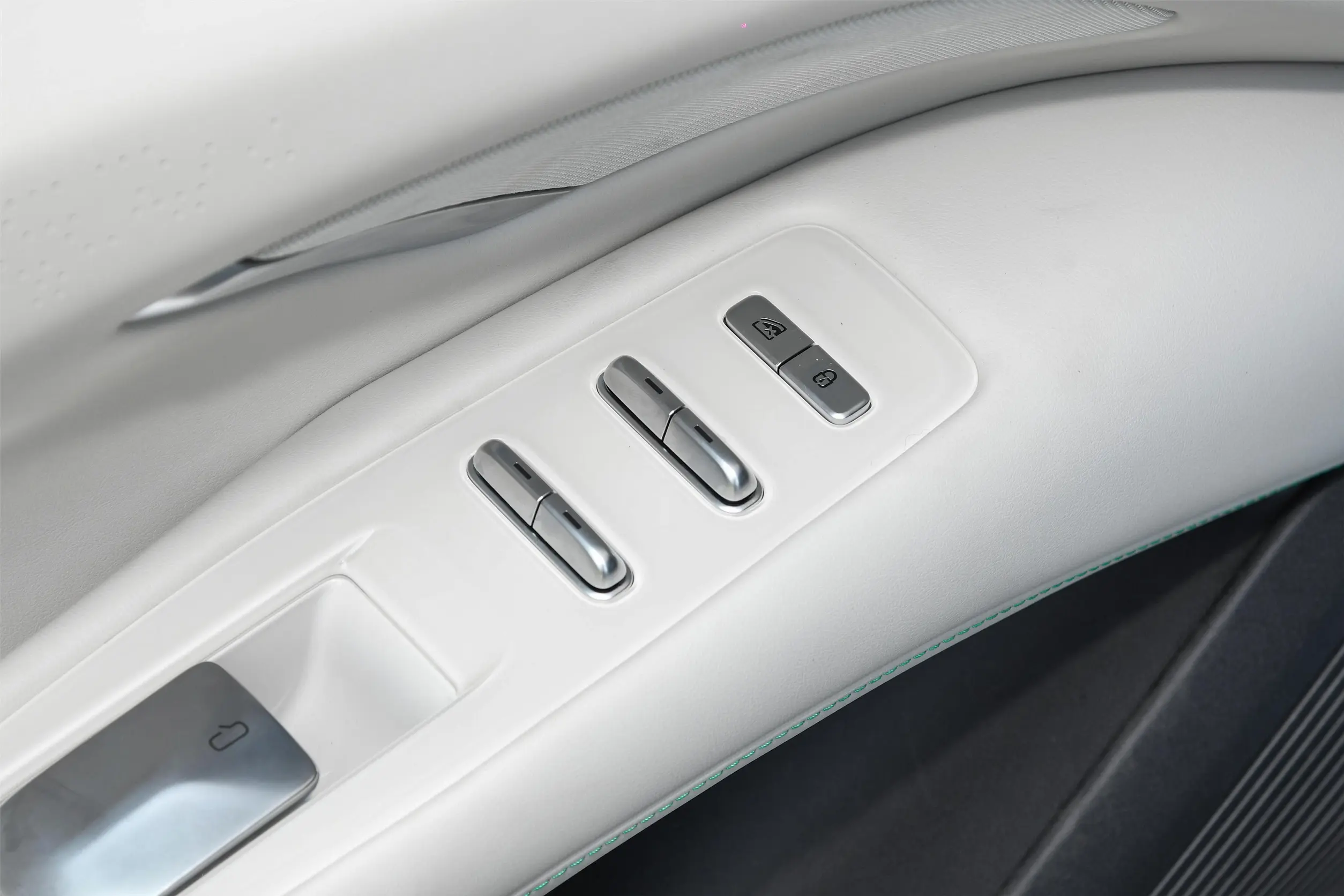 Changan DEEPAL L07 2024 picture (9)