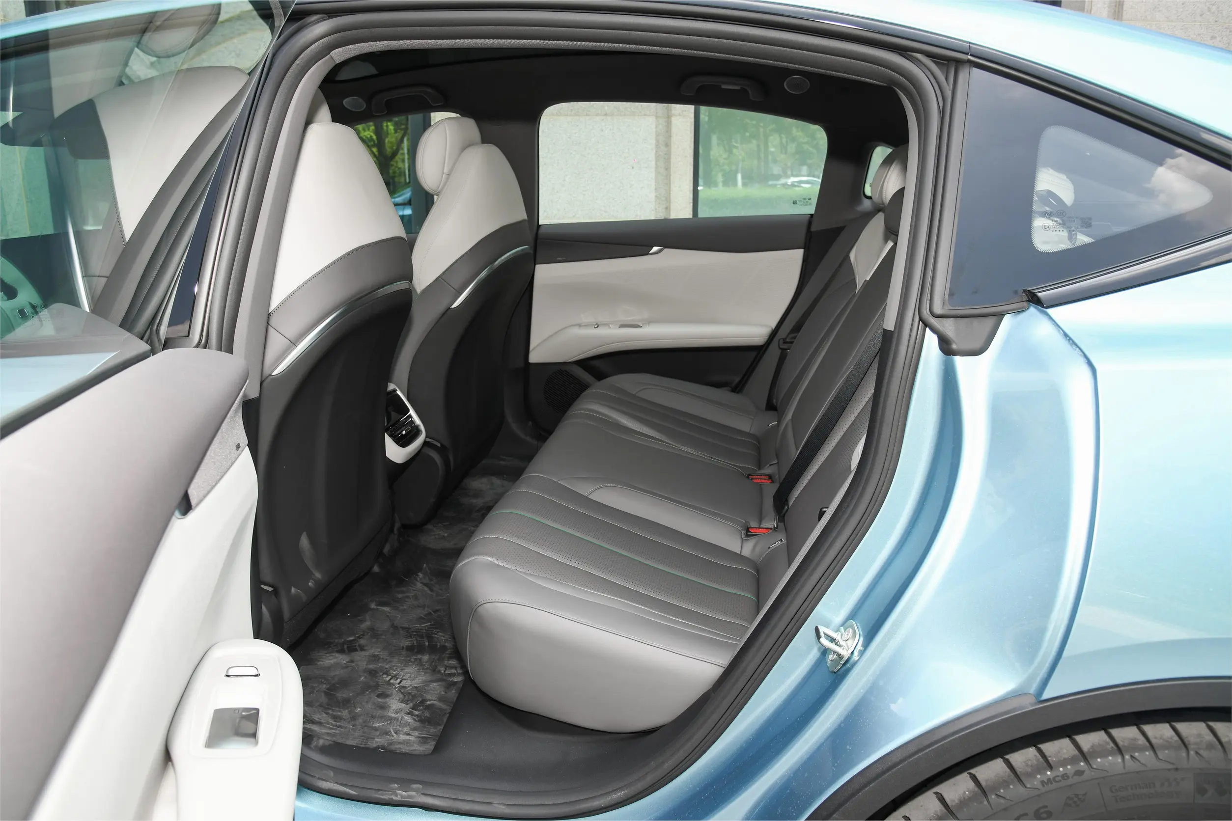 Changan DEEPAL L07 2024 space-2