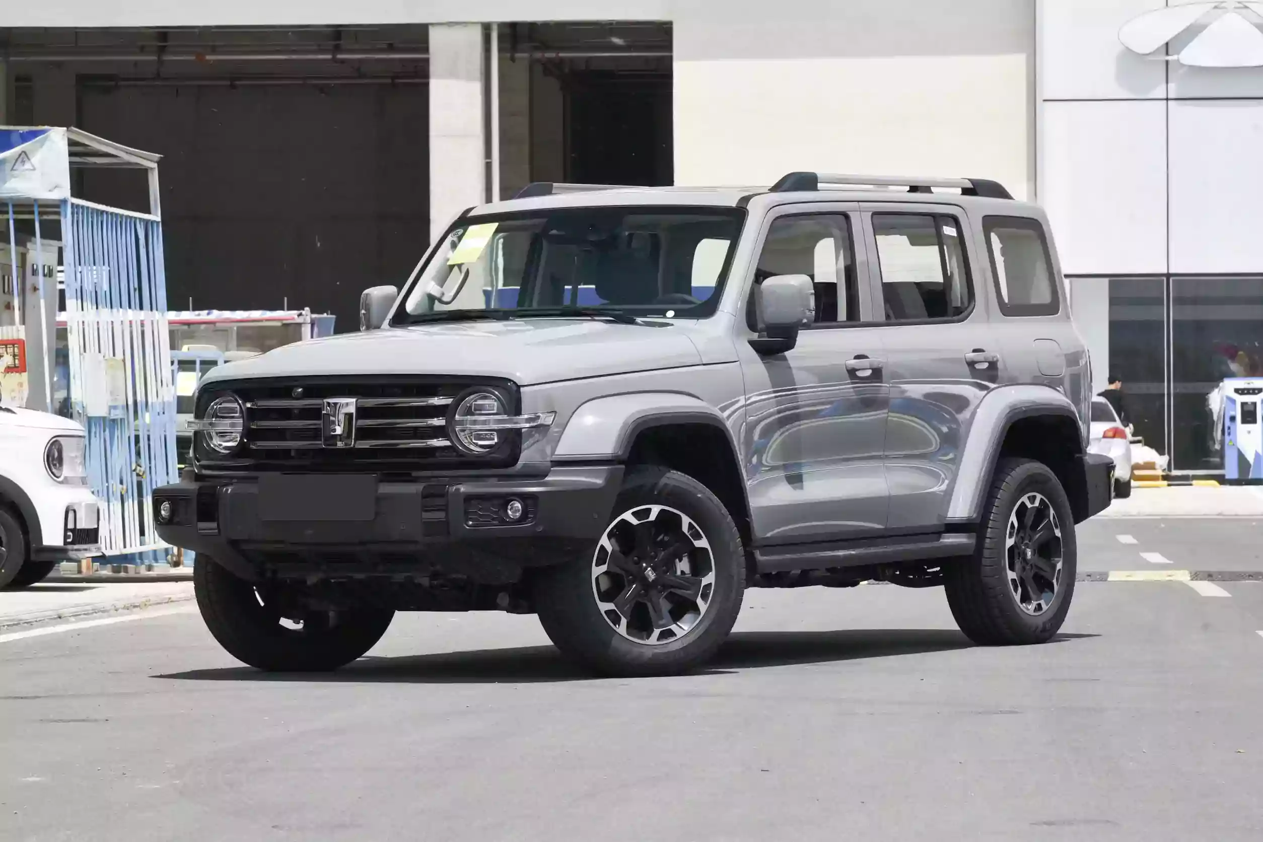 GWM Tank 300 Hi4-T 2024 picture (4)