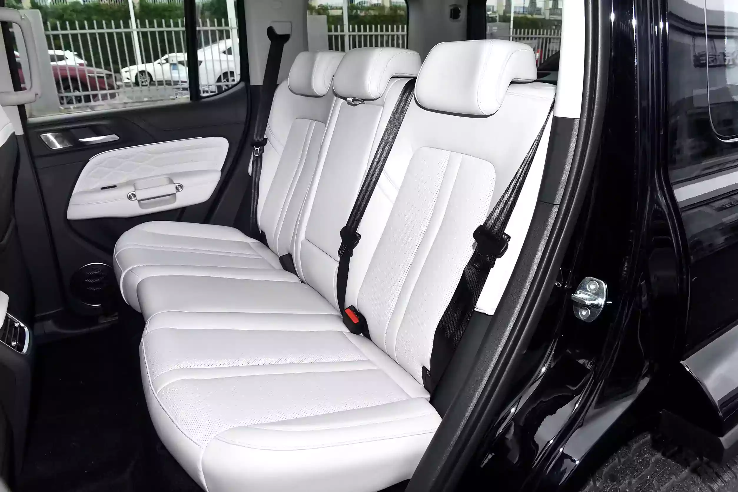 GWM Tank 300 Hi4-T 2024 space-2