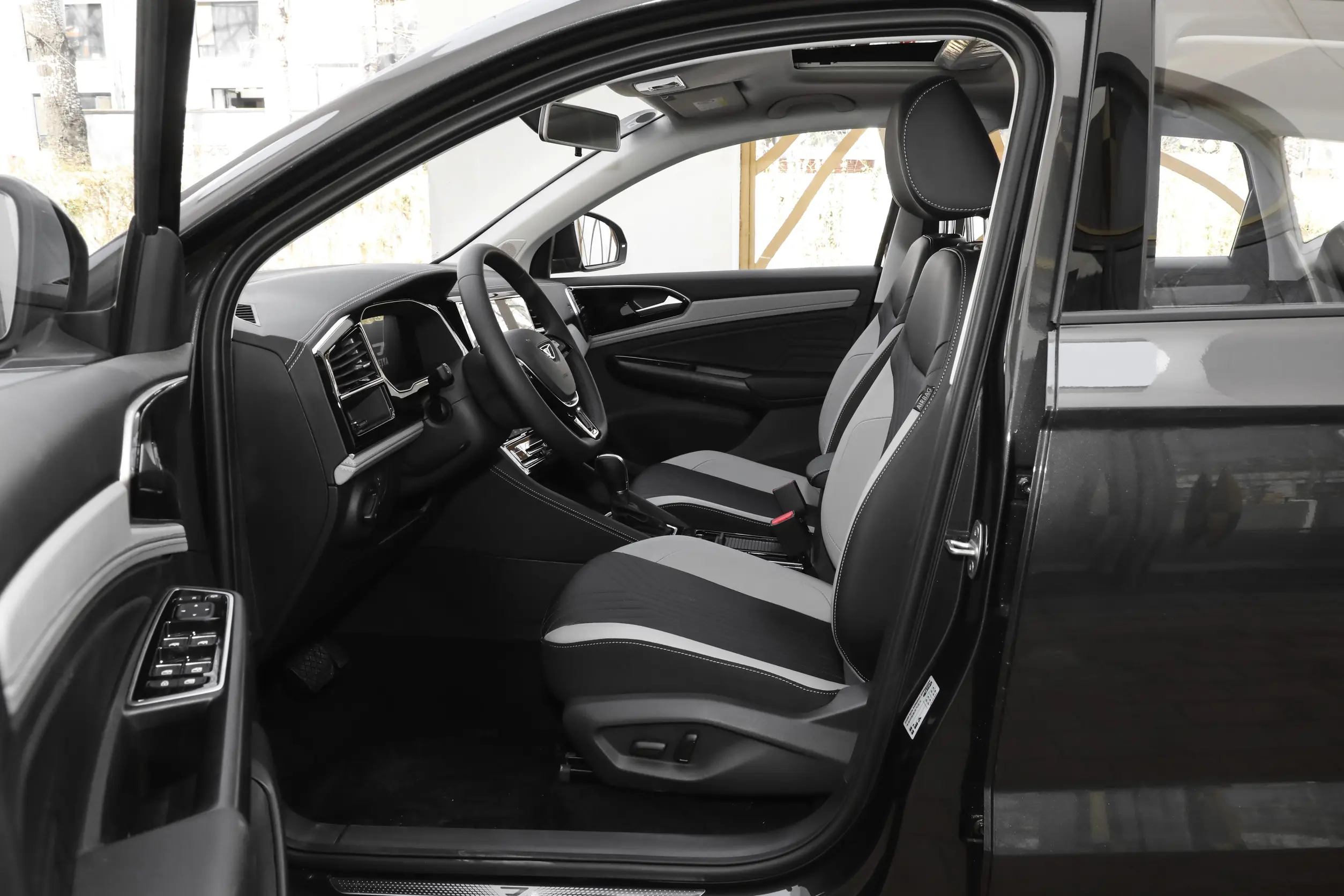 Jetta VS5 2024 space-1