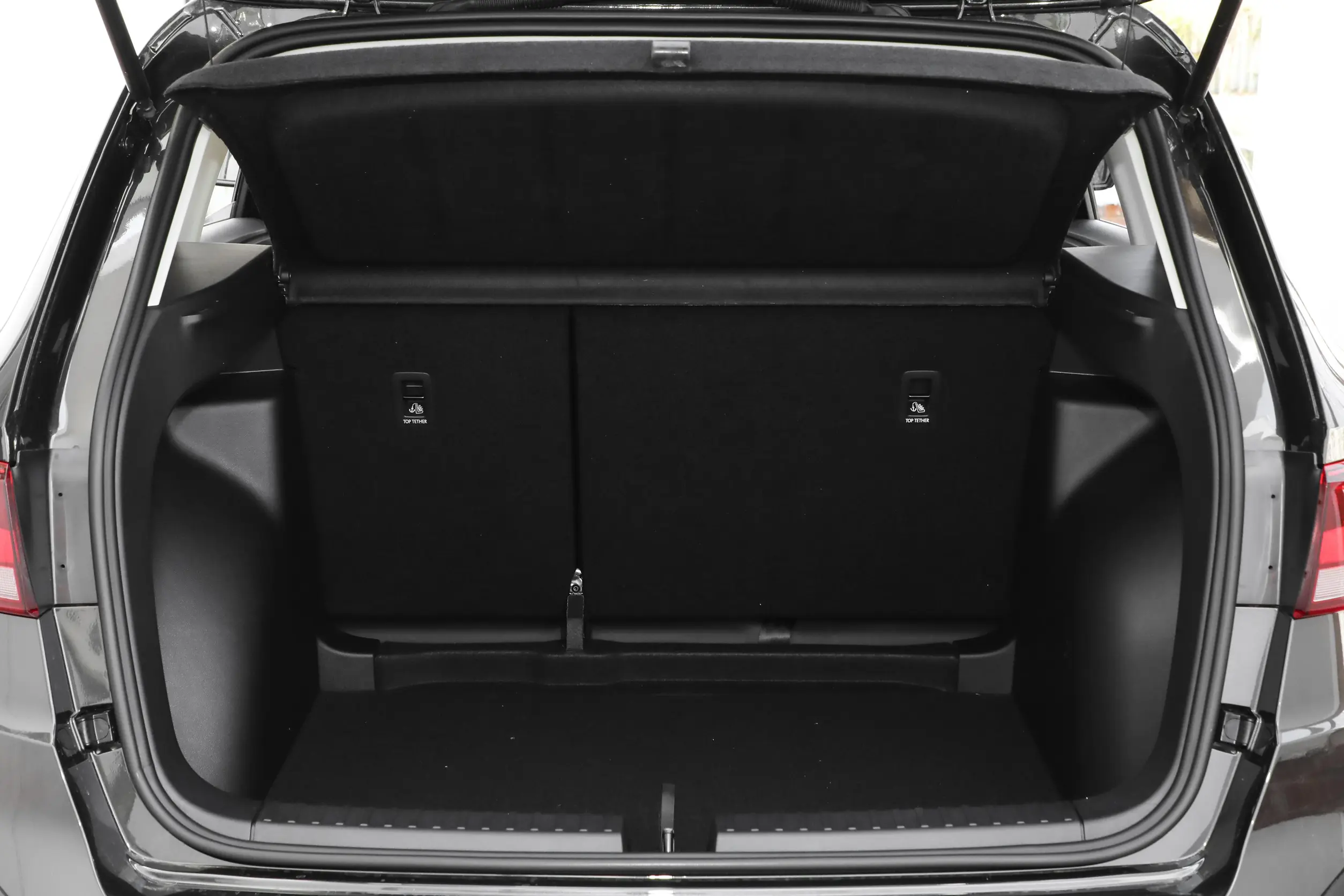 Jetta VS5 2024 space-4