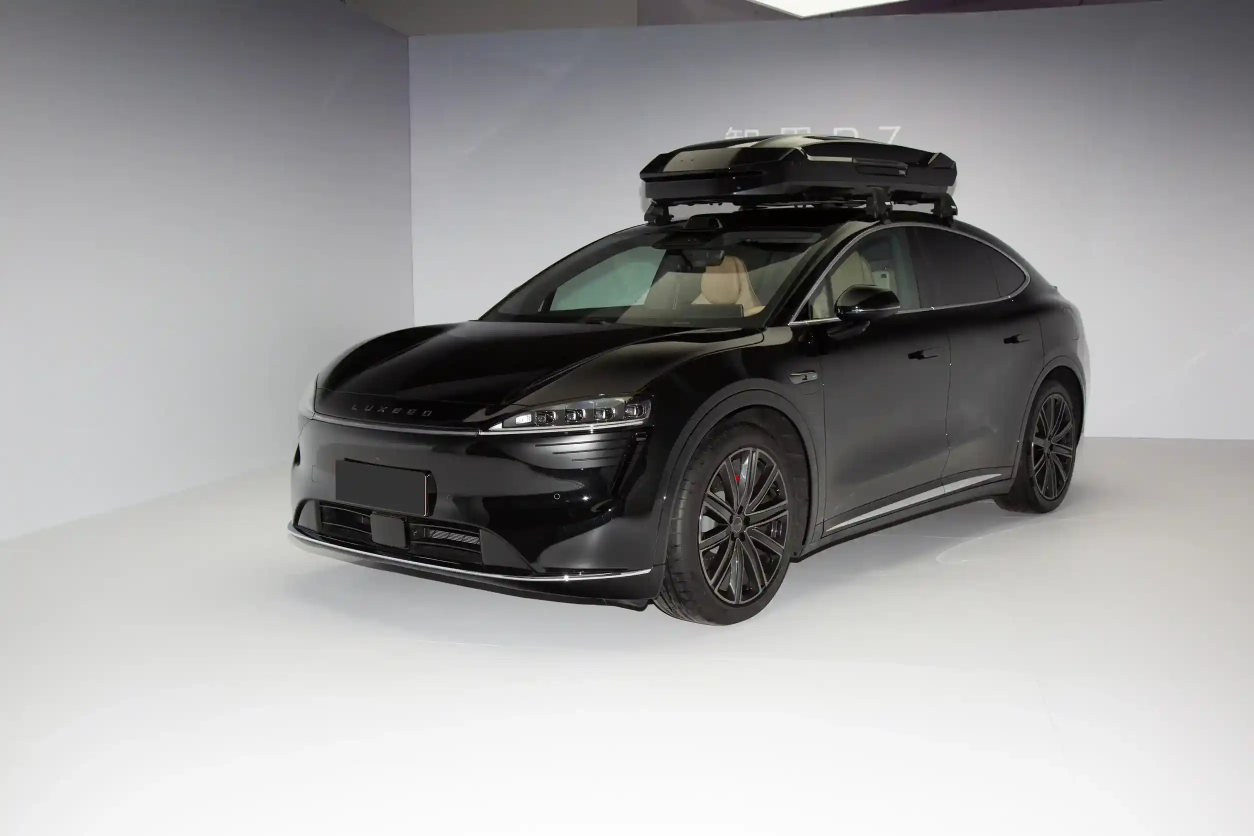 Luxeed R7 2024 picture (1)