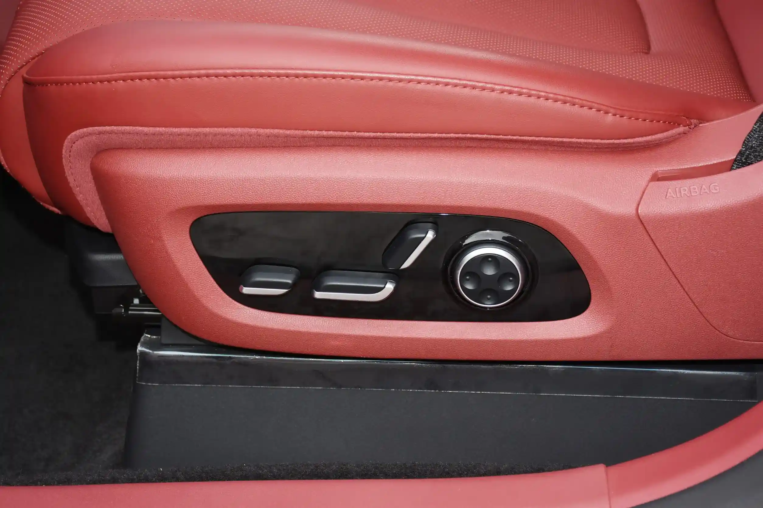 Luxeed R7 2024 picture (14)