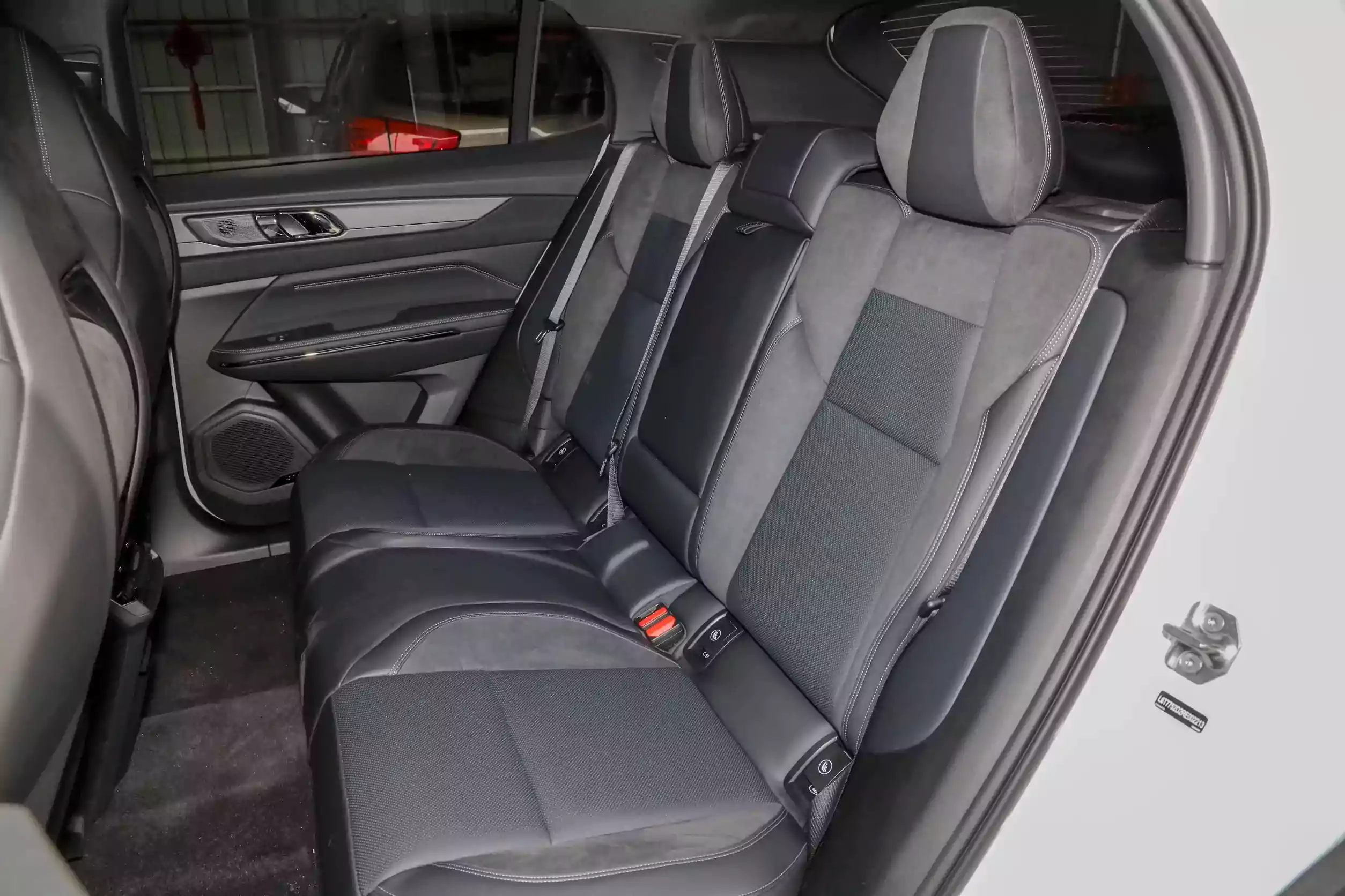 Lynk & Co 01 2024 space-2