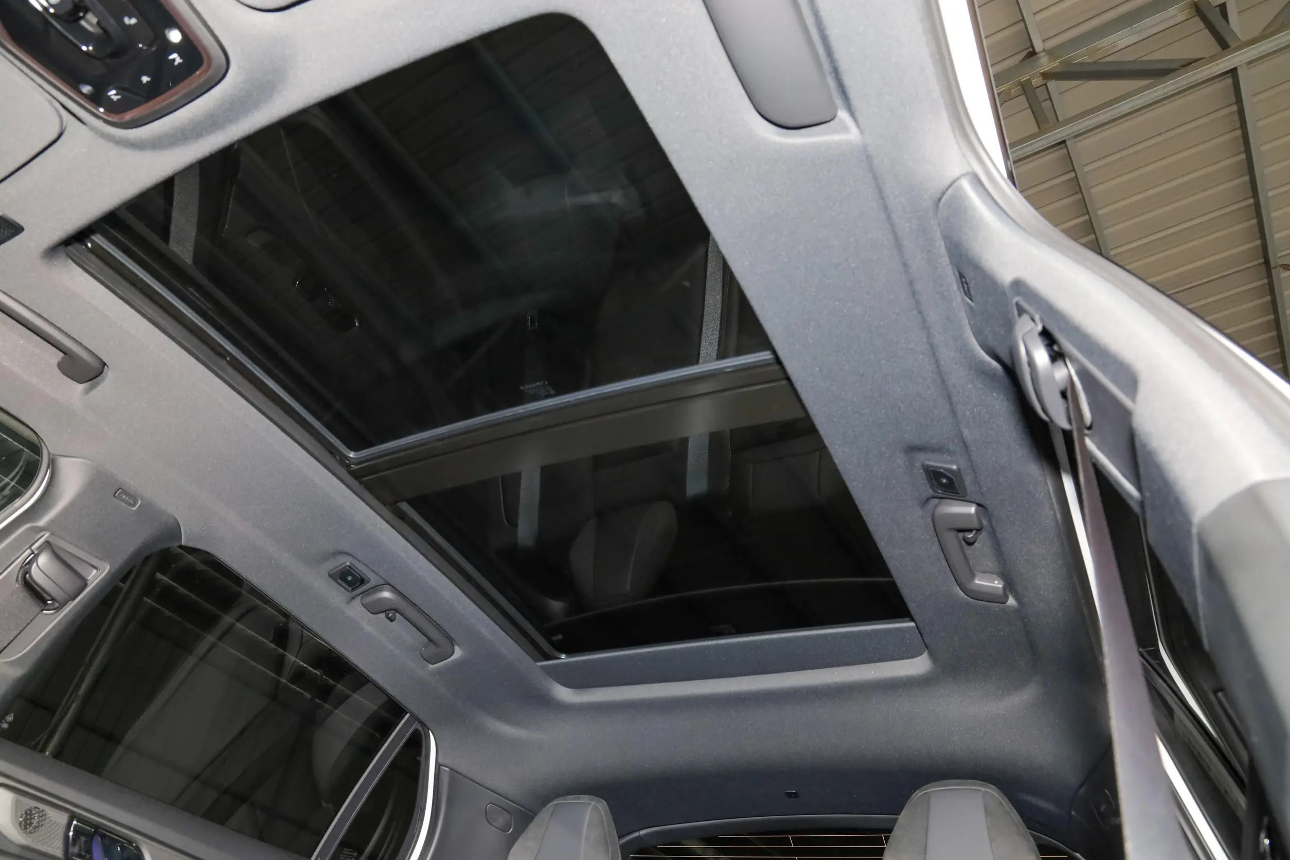 Lynk & Co 01 2024 space-3