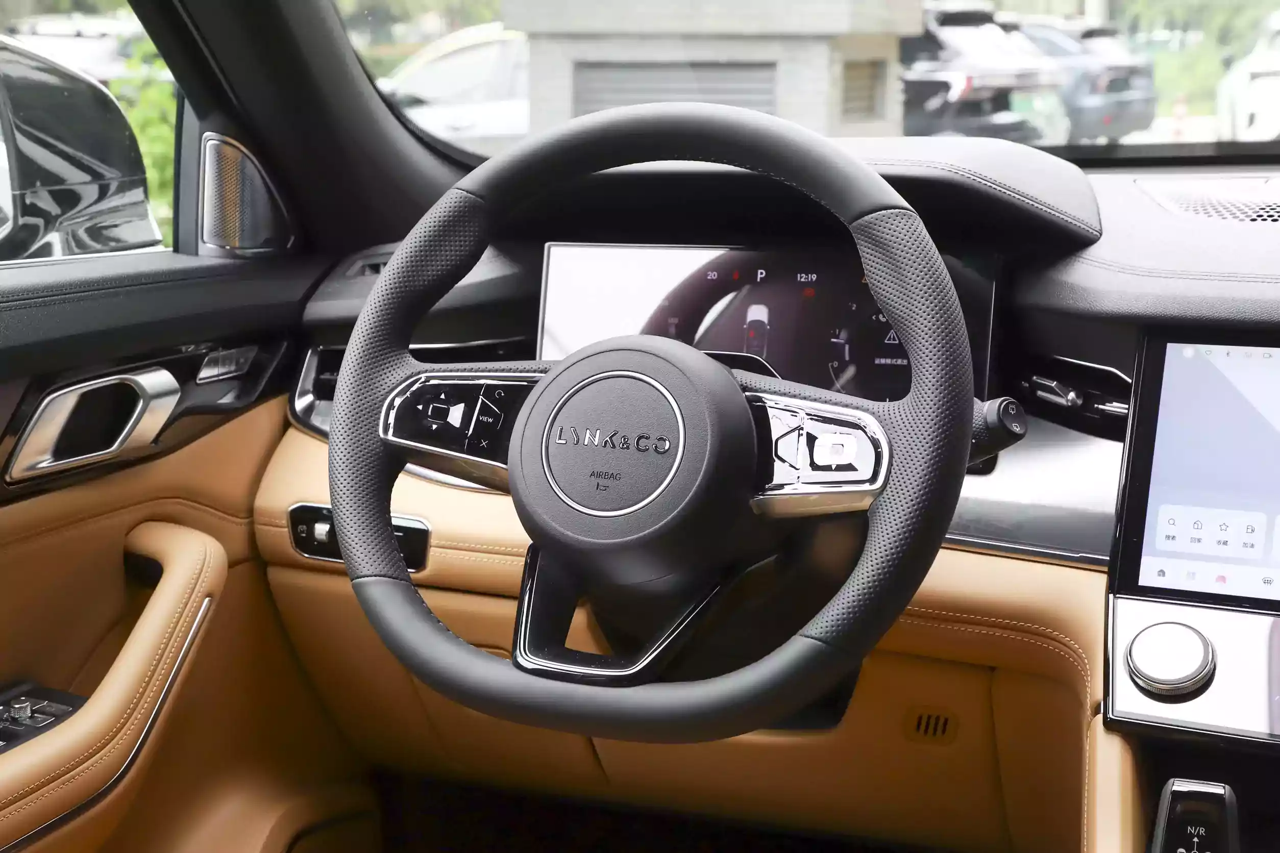 Lynk & Co 09 2024 interior-2