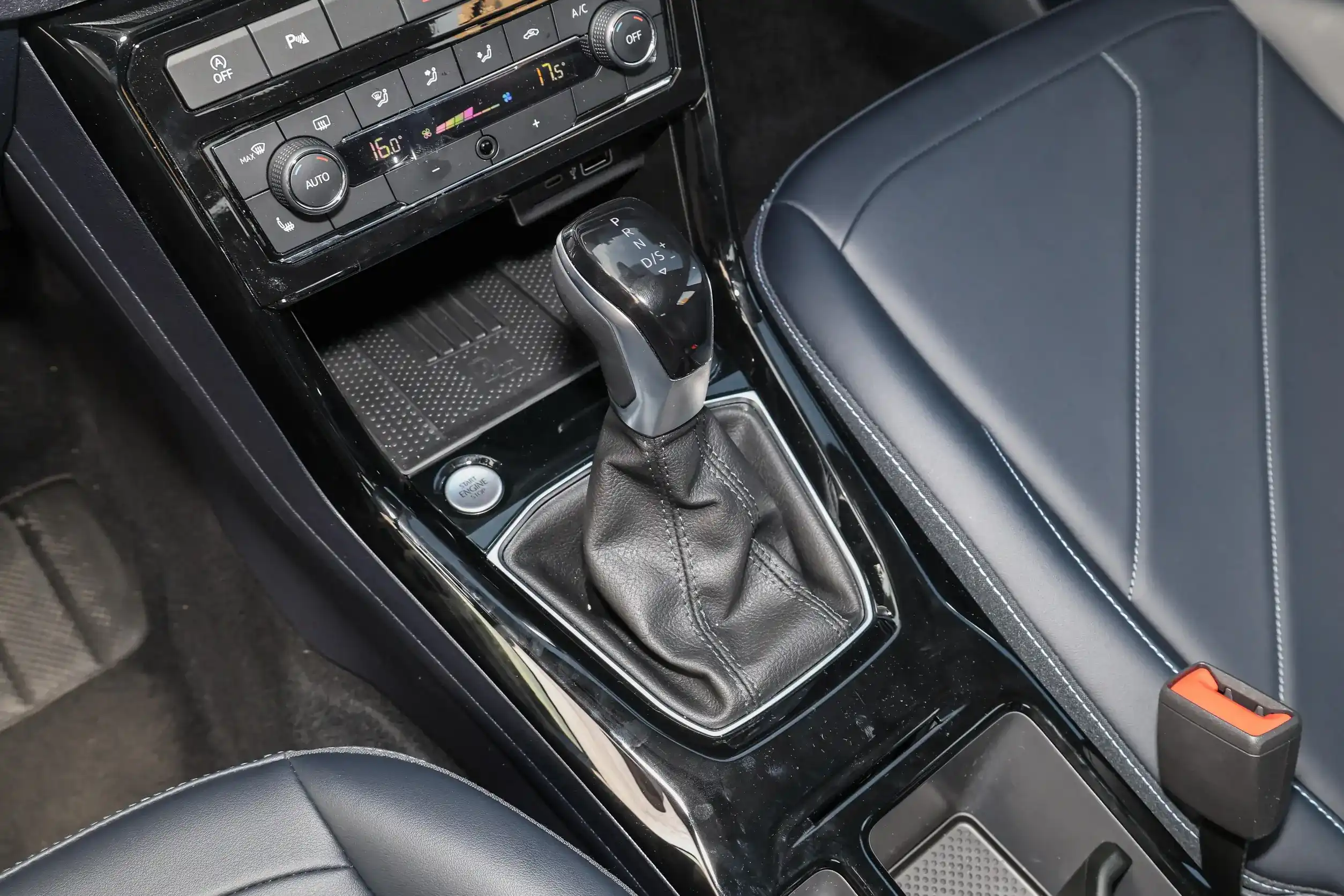 Volkswagen Tharu 2025 interior-3