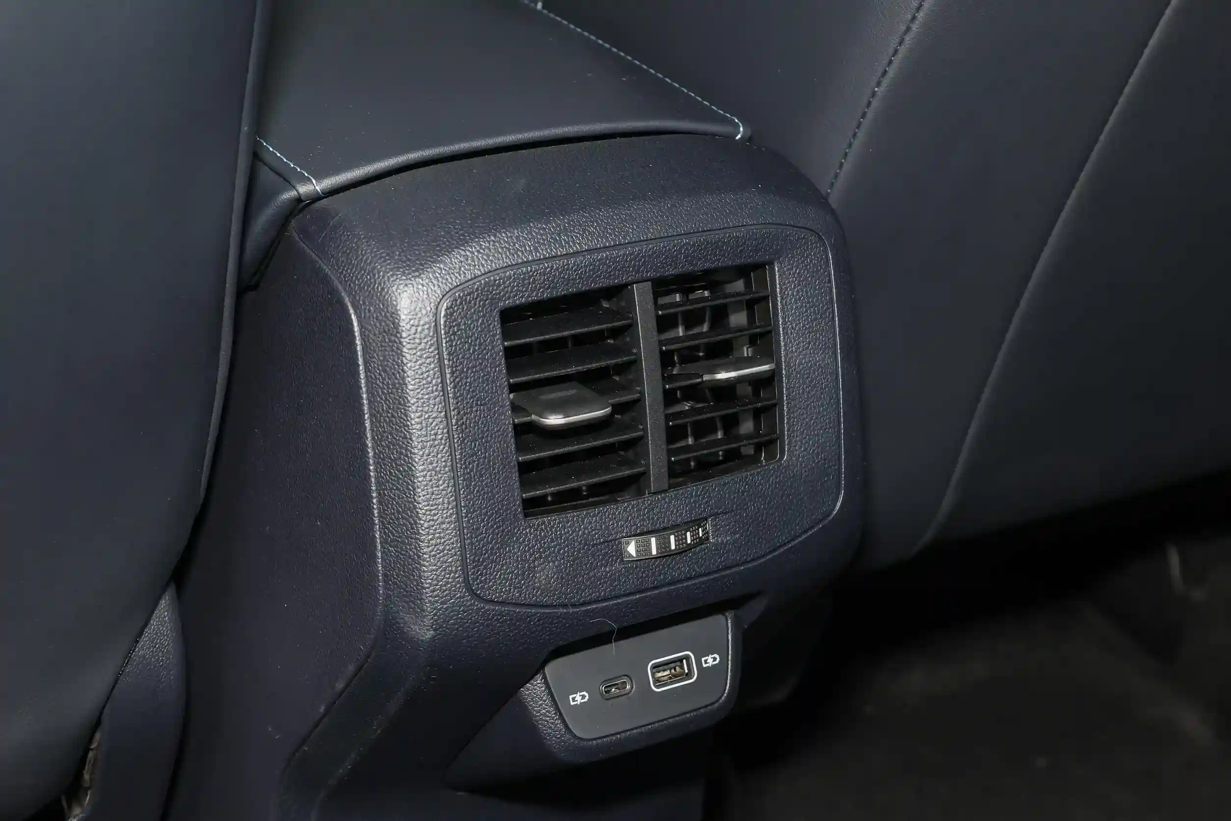 Volkswagen Tharu 2025 picture (11)