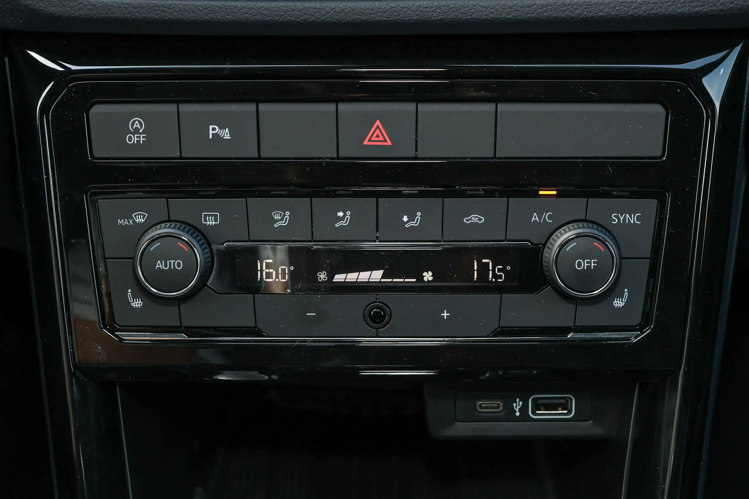 Volkswagen Tharu 2025 picture (8)