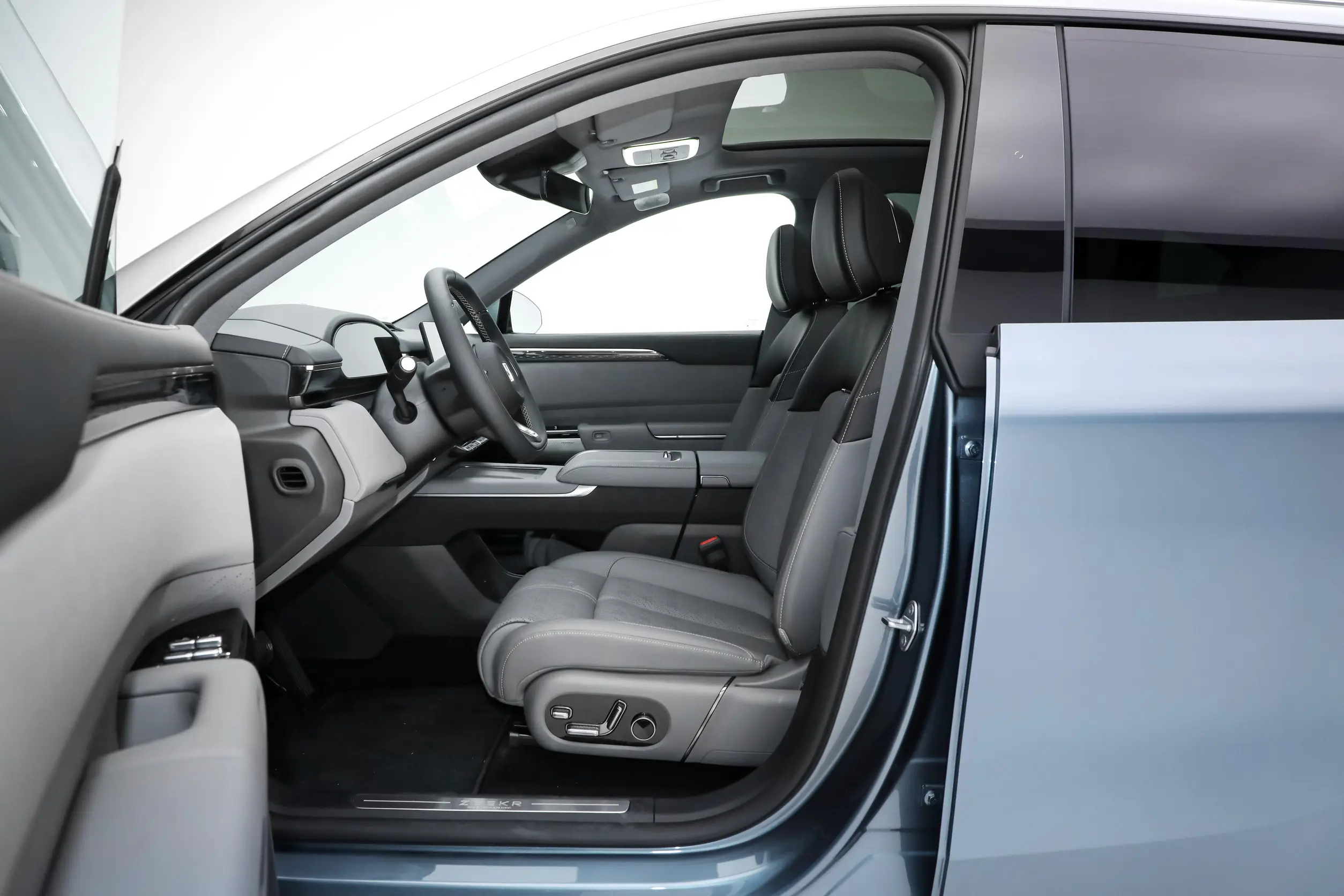 Zeekr 7X 2025 space-1