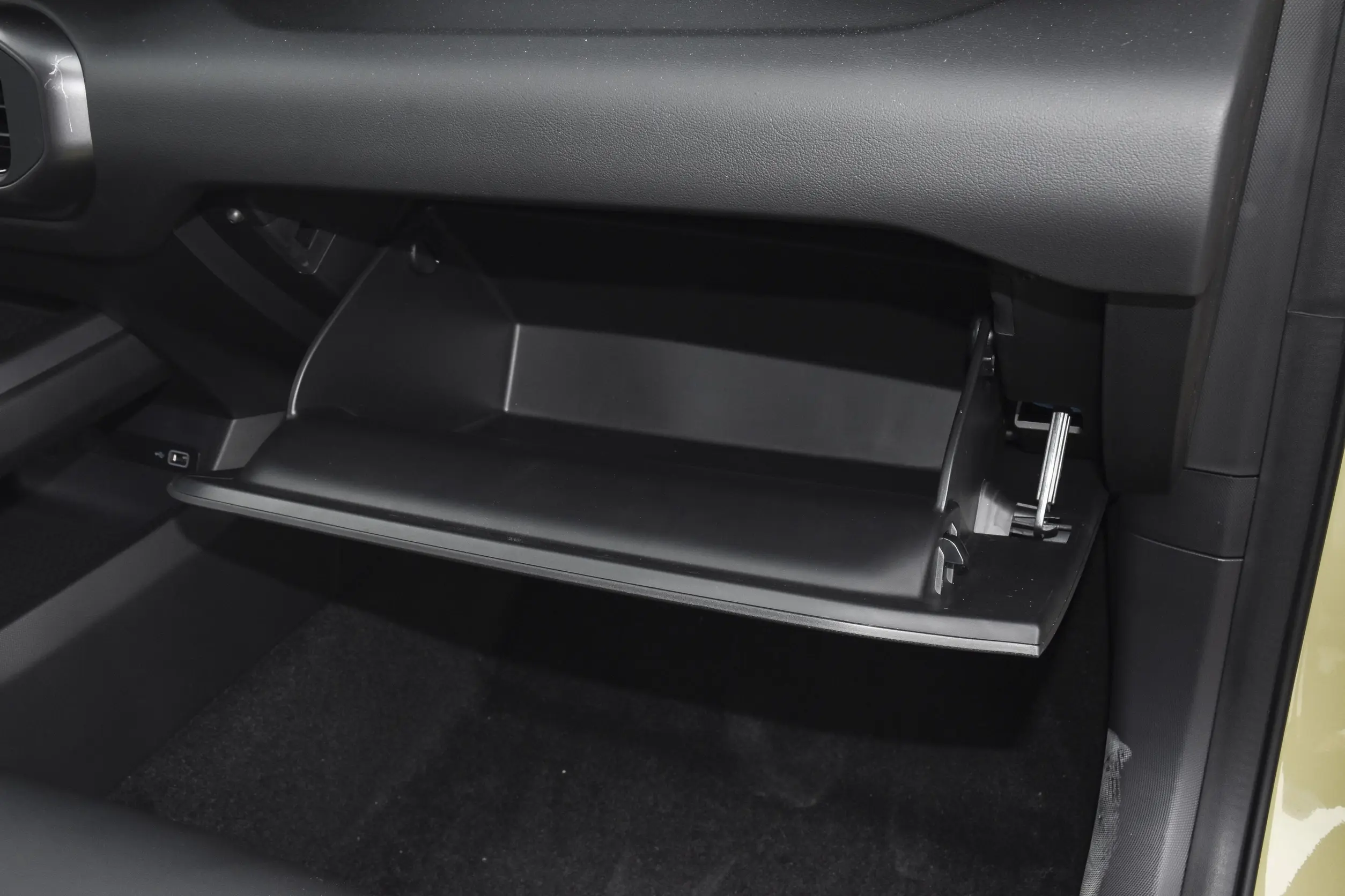 Geely Cowboy 2025 interior-4