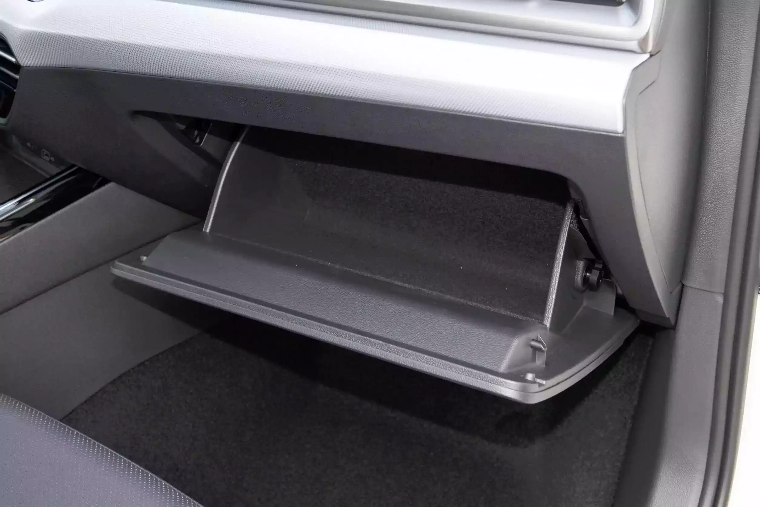 Volkswagen Lamando 2025 interior-4