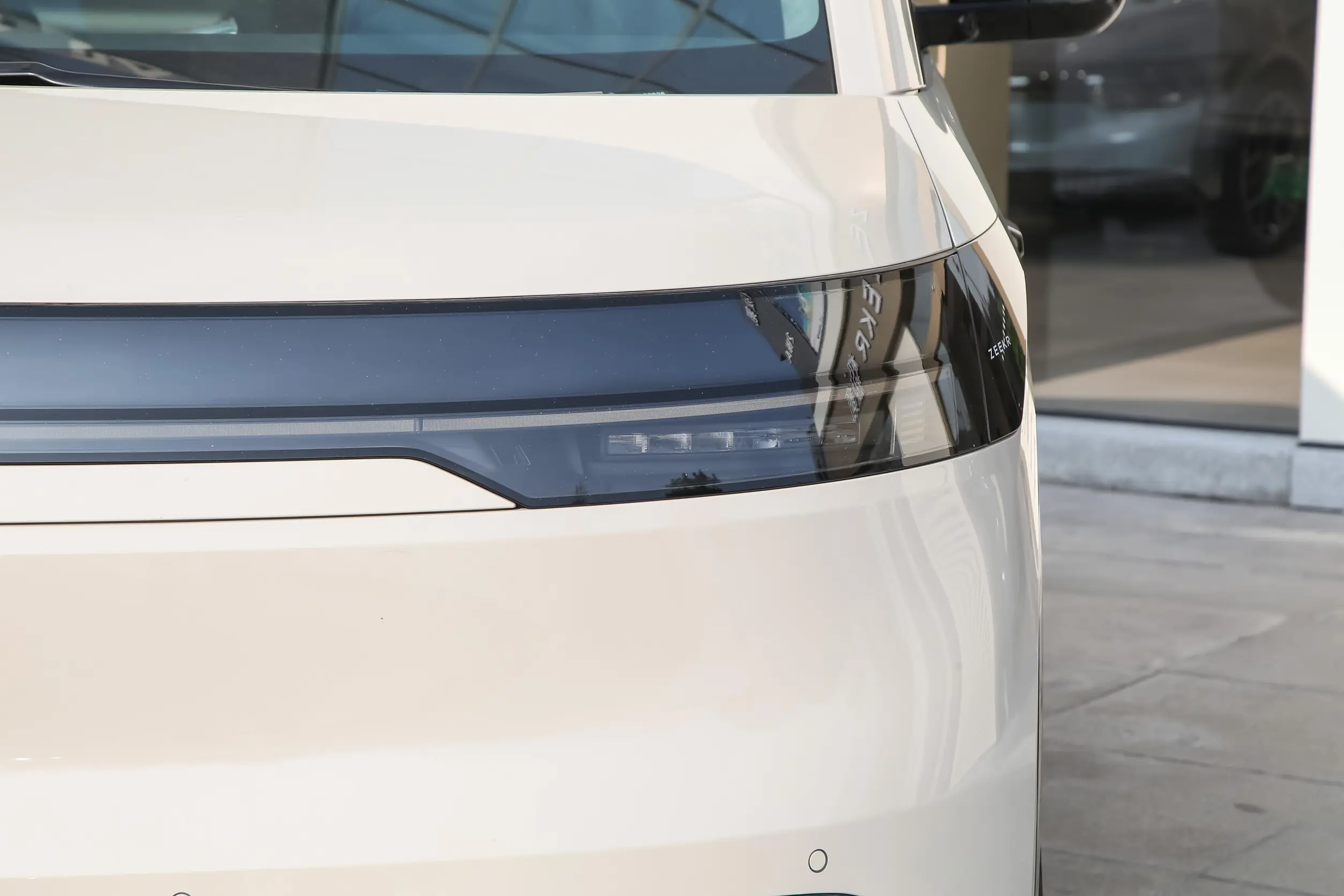 ZEEKR MIX 2025 picture (1)