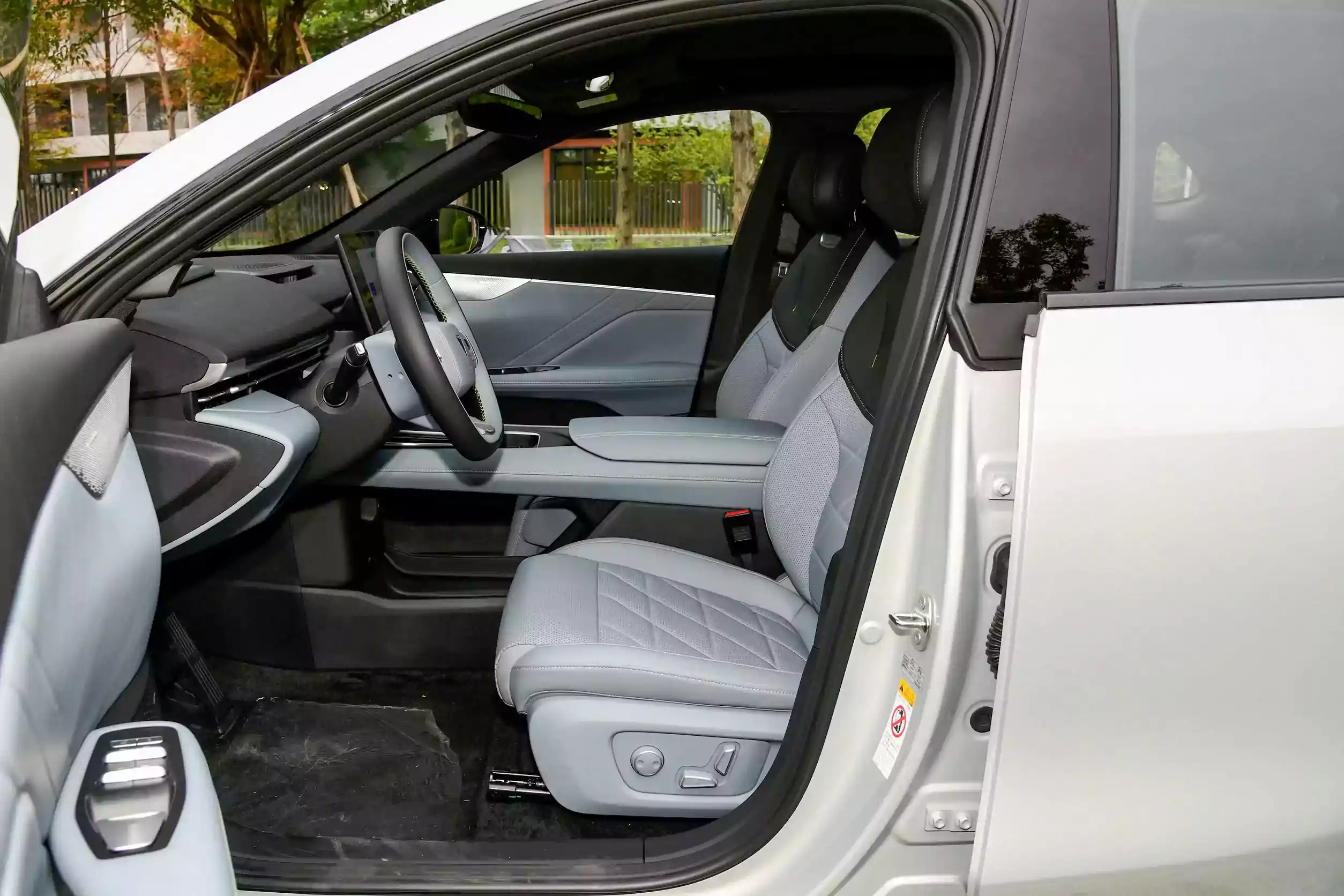 Changan DEEPAL S05 2024 space-1