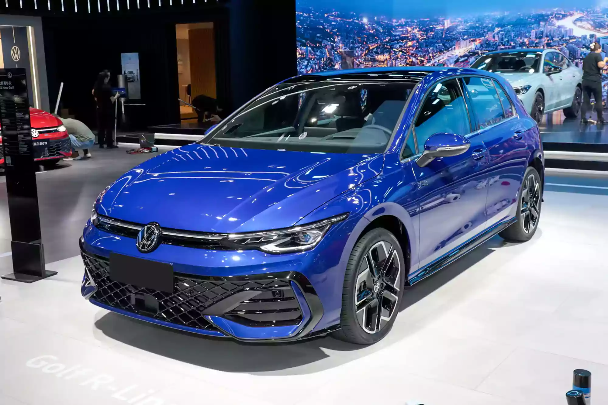 Volkswagen Golf 2025 picture (7)