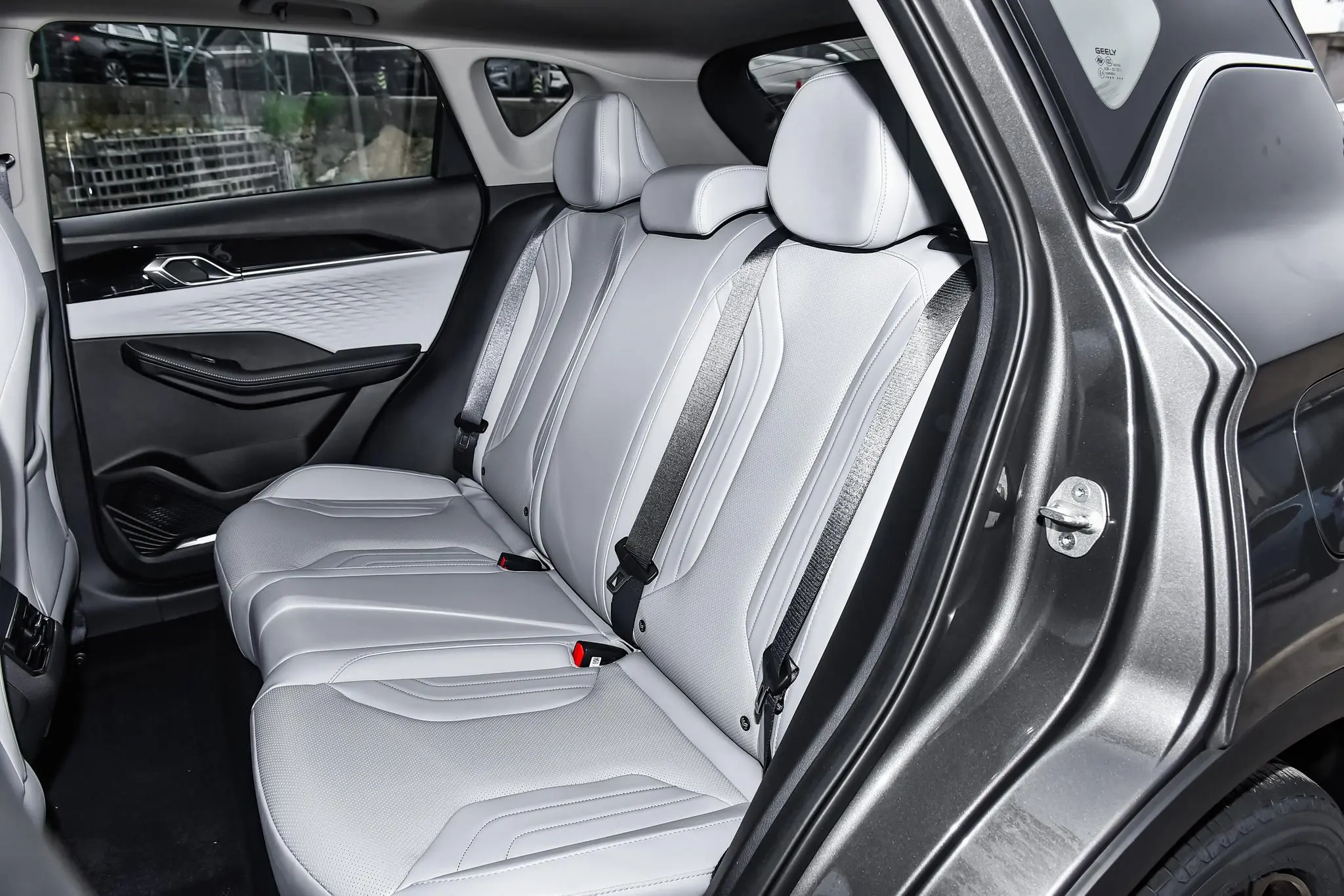 Geely-Binyue-2025-10