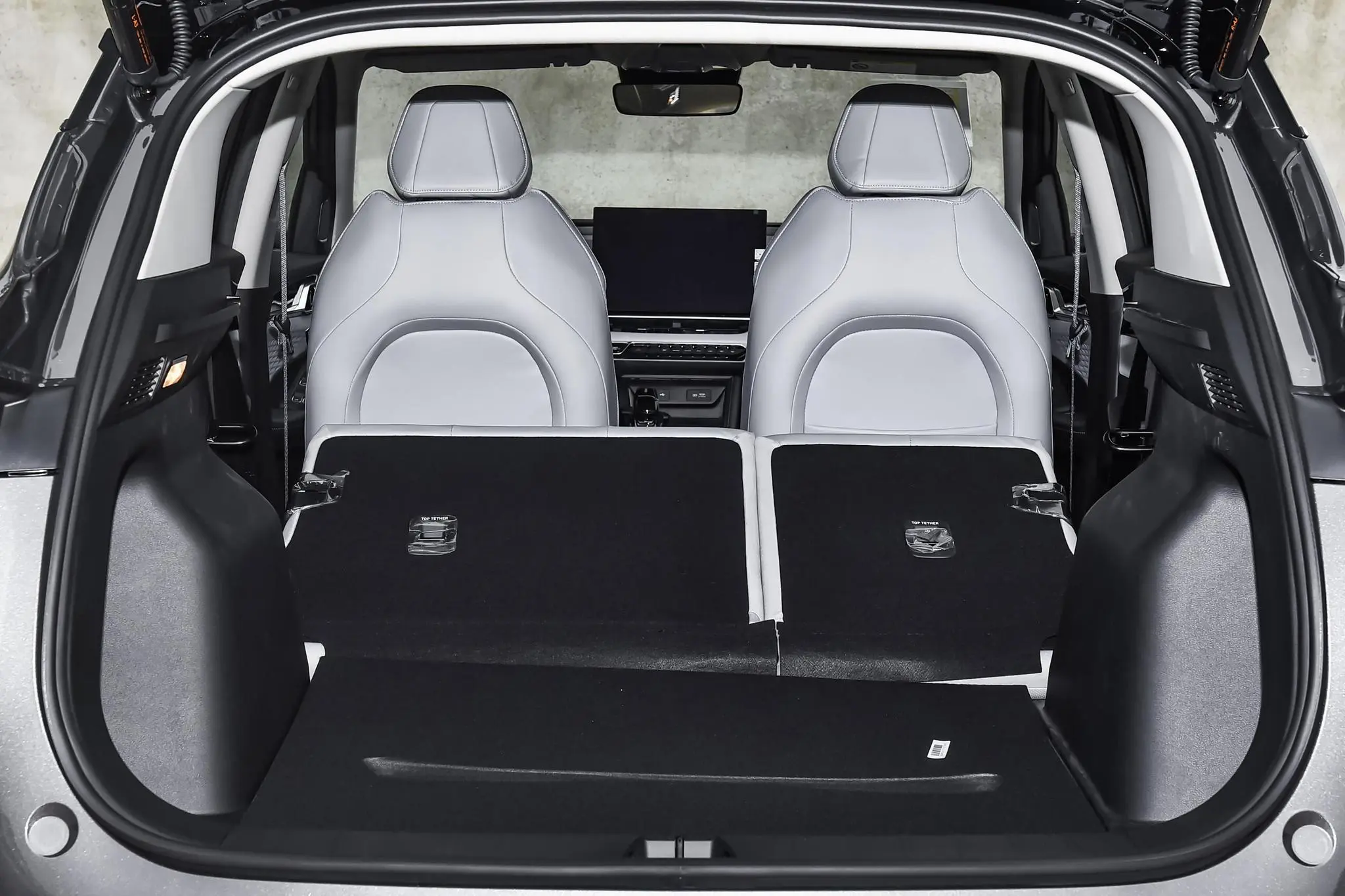 Geely-Binyue-2025-12