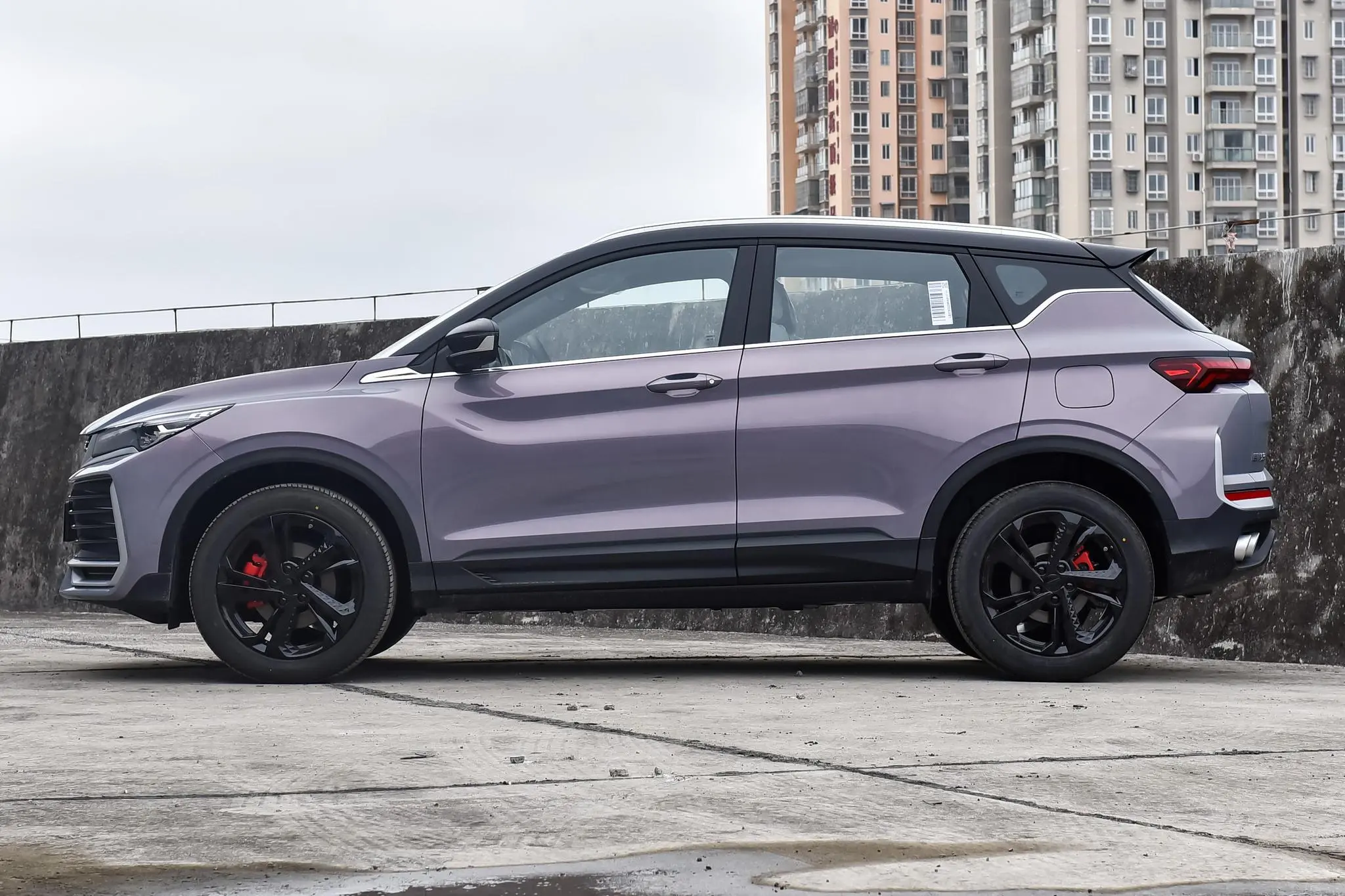 Geely-Binyue-2025-21