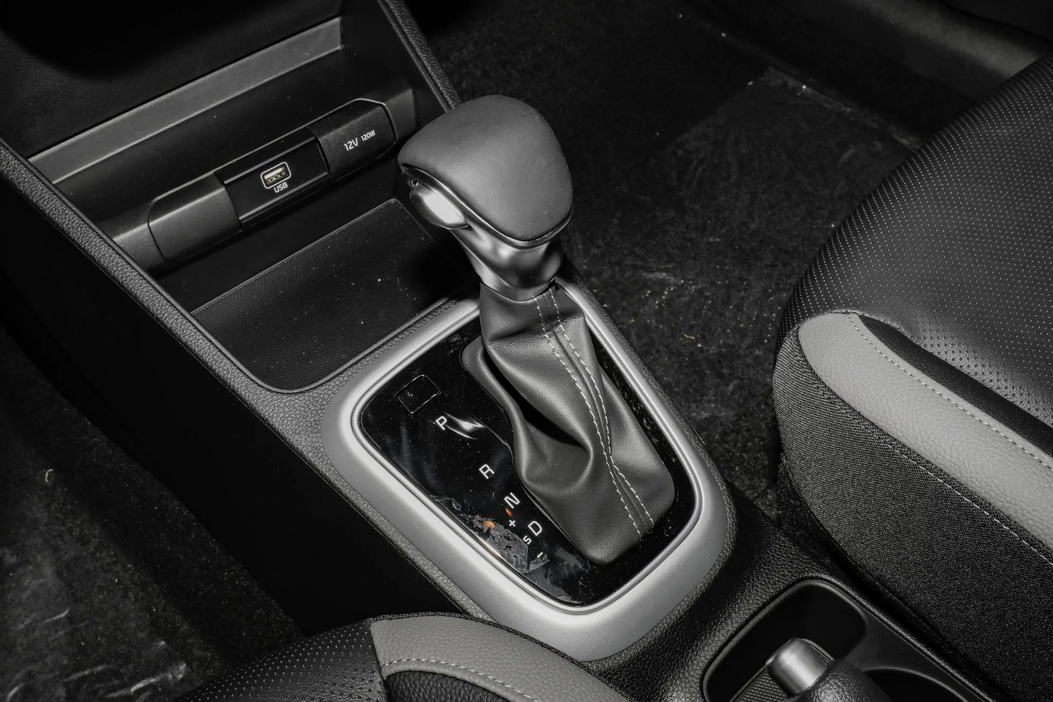 Kia-Stonic-2021-facelift-7