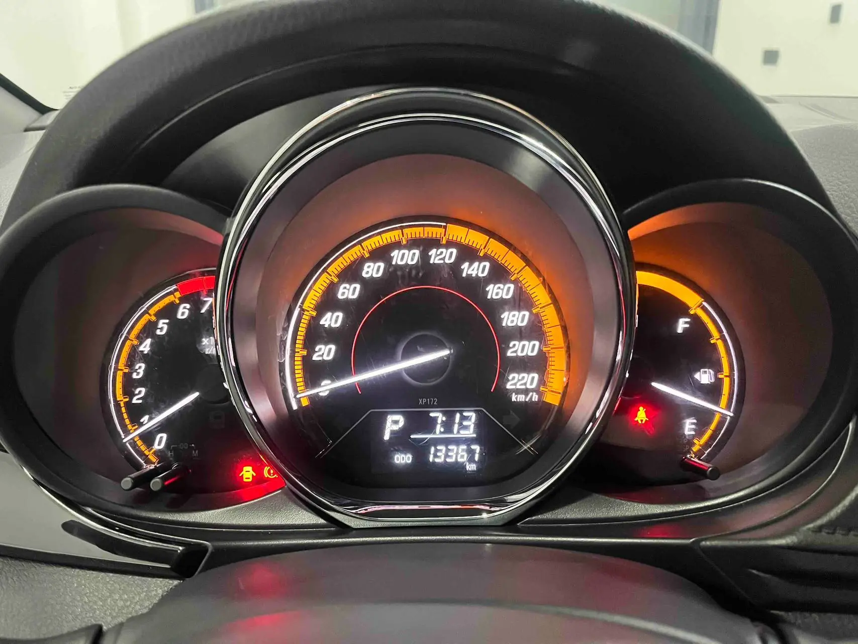 Toyota-YARISL-2022-9