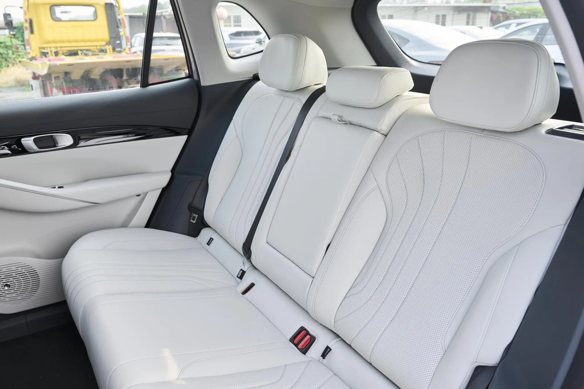 Geely-galaxy-e5-2026-20