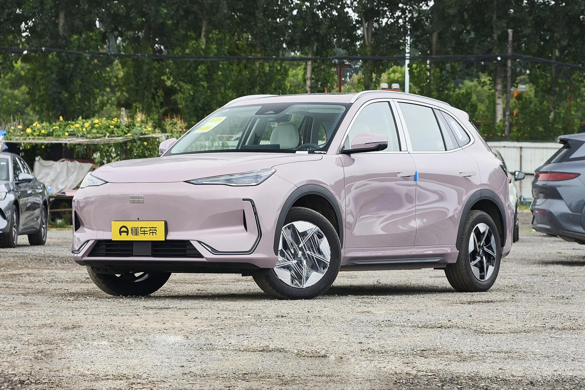 Geely-galaxy-e5-2026-23