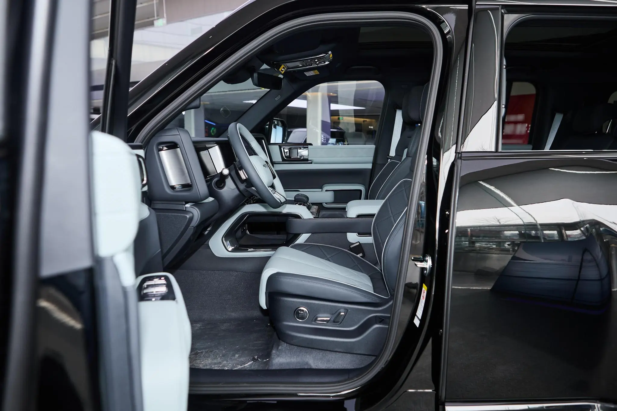 fangchengbao-leopard-5-2025-9