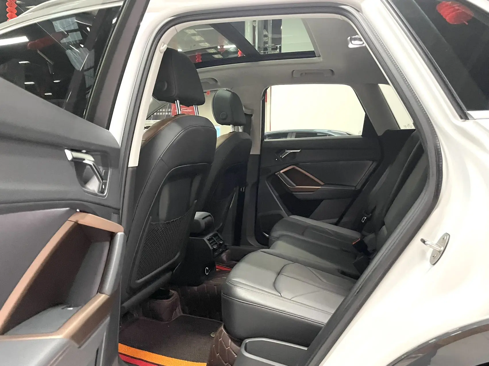 used-audi-q3-2021-12