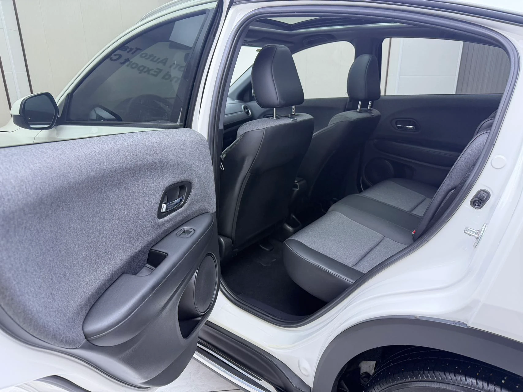 honda-xr-v-2022-1.5l-cvy-black-style