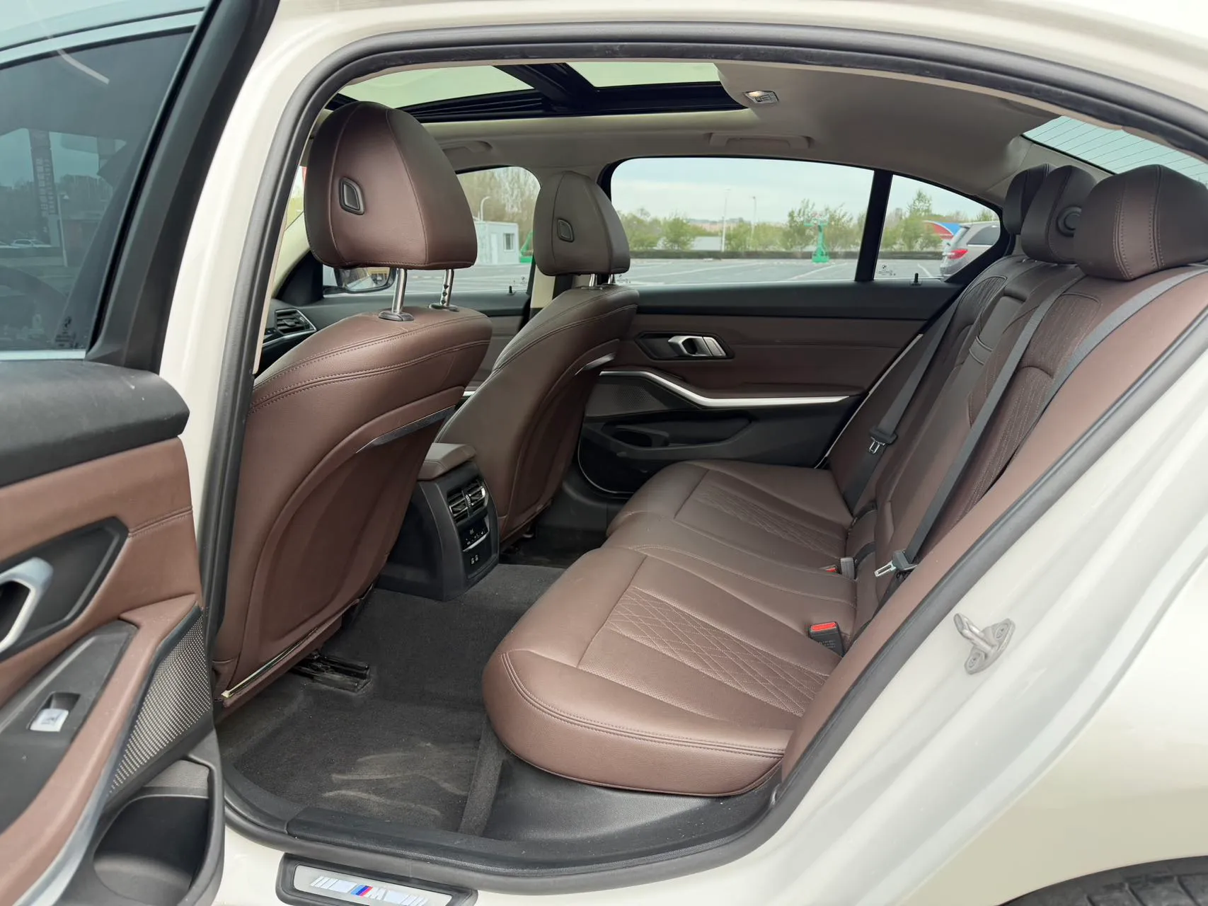 2023-BMW-3-Series 320Li-M-Sport-Package
