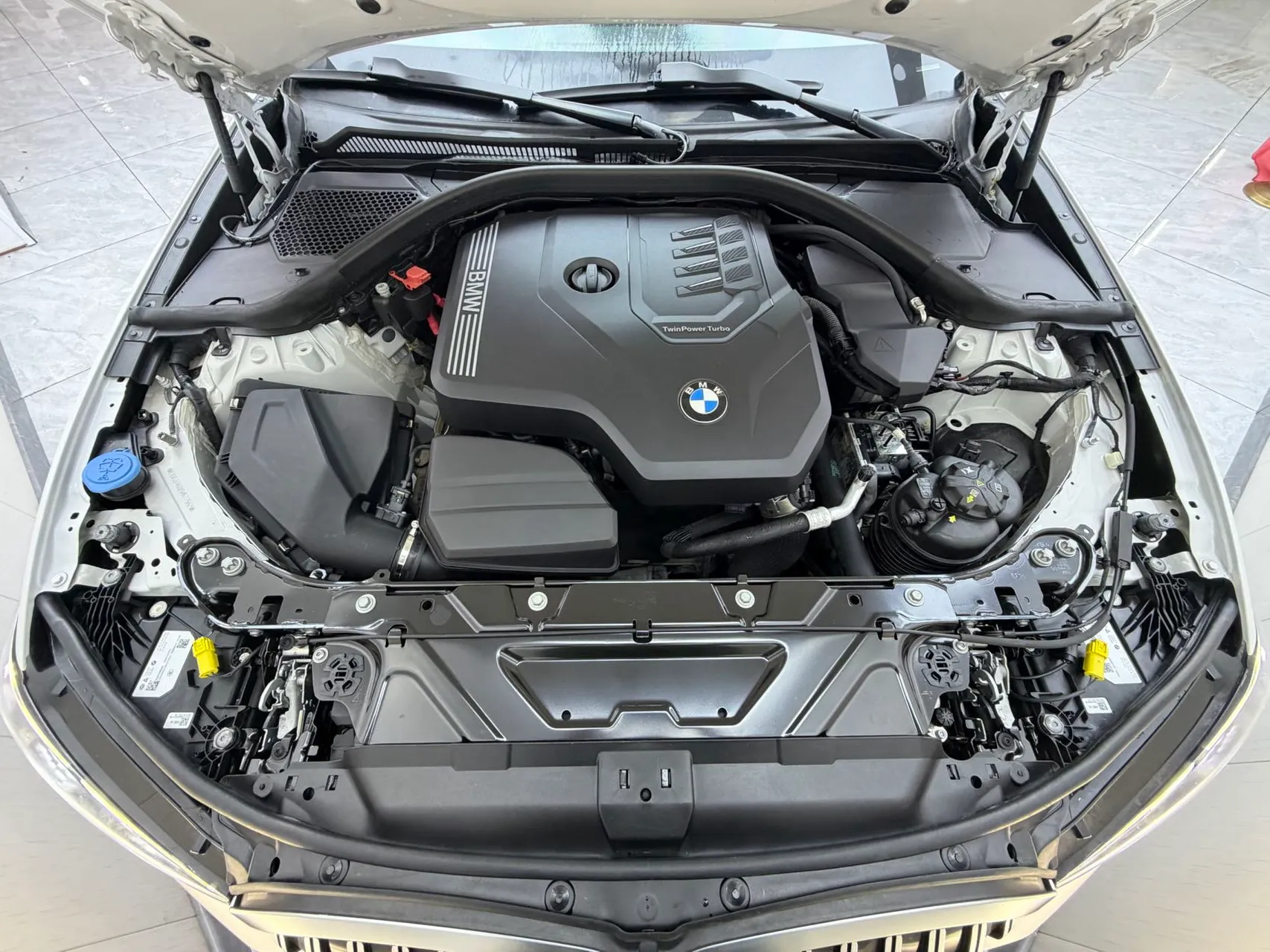 2023-bmw-3-series-320li-m-sport-package