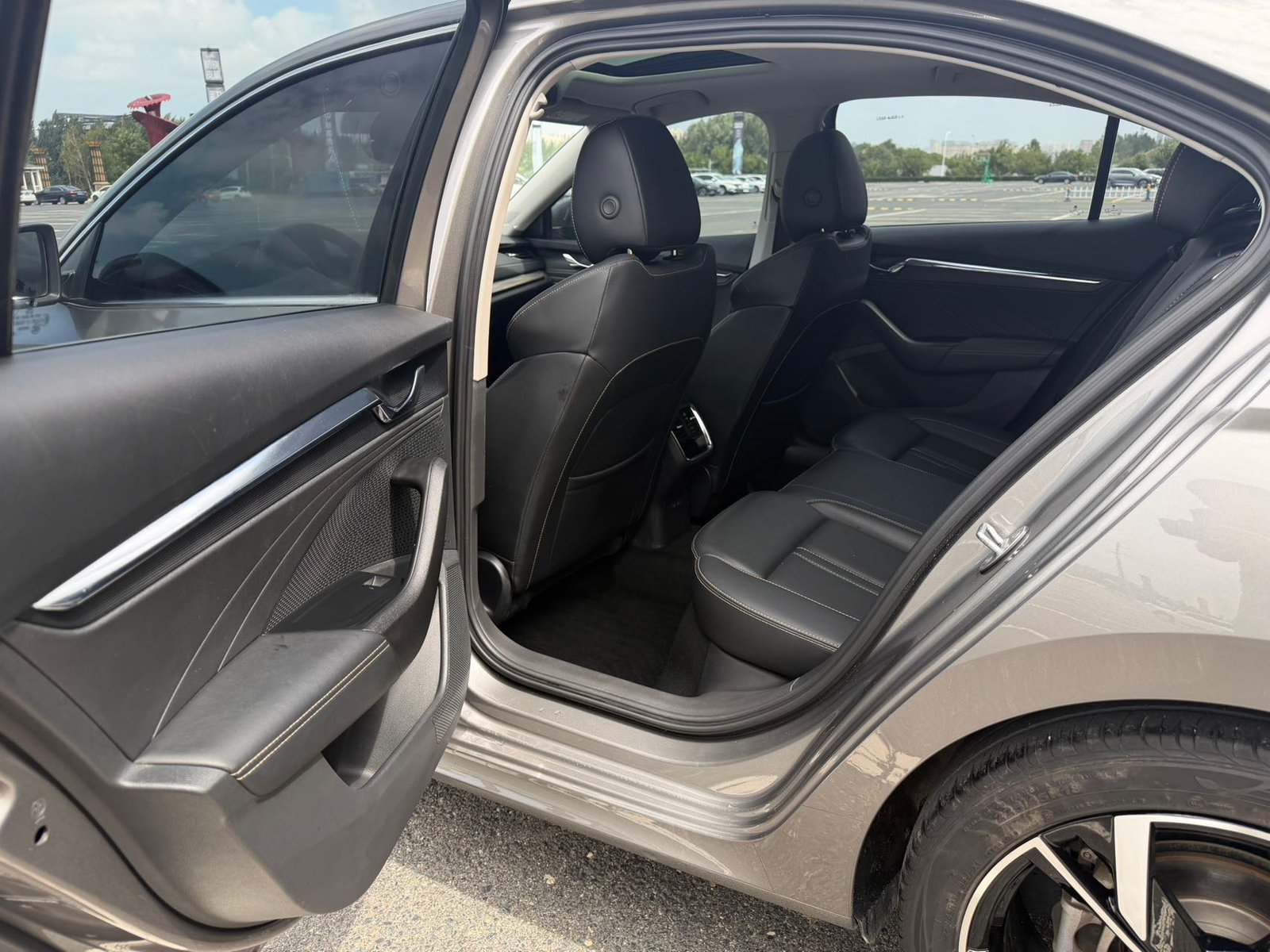 škoda-octavia-pro-2022-tsi280-luxury-edition