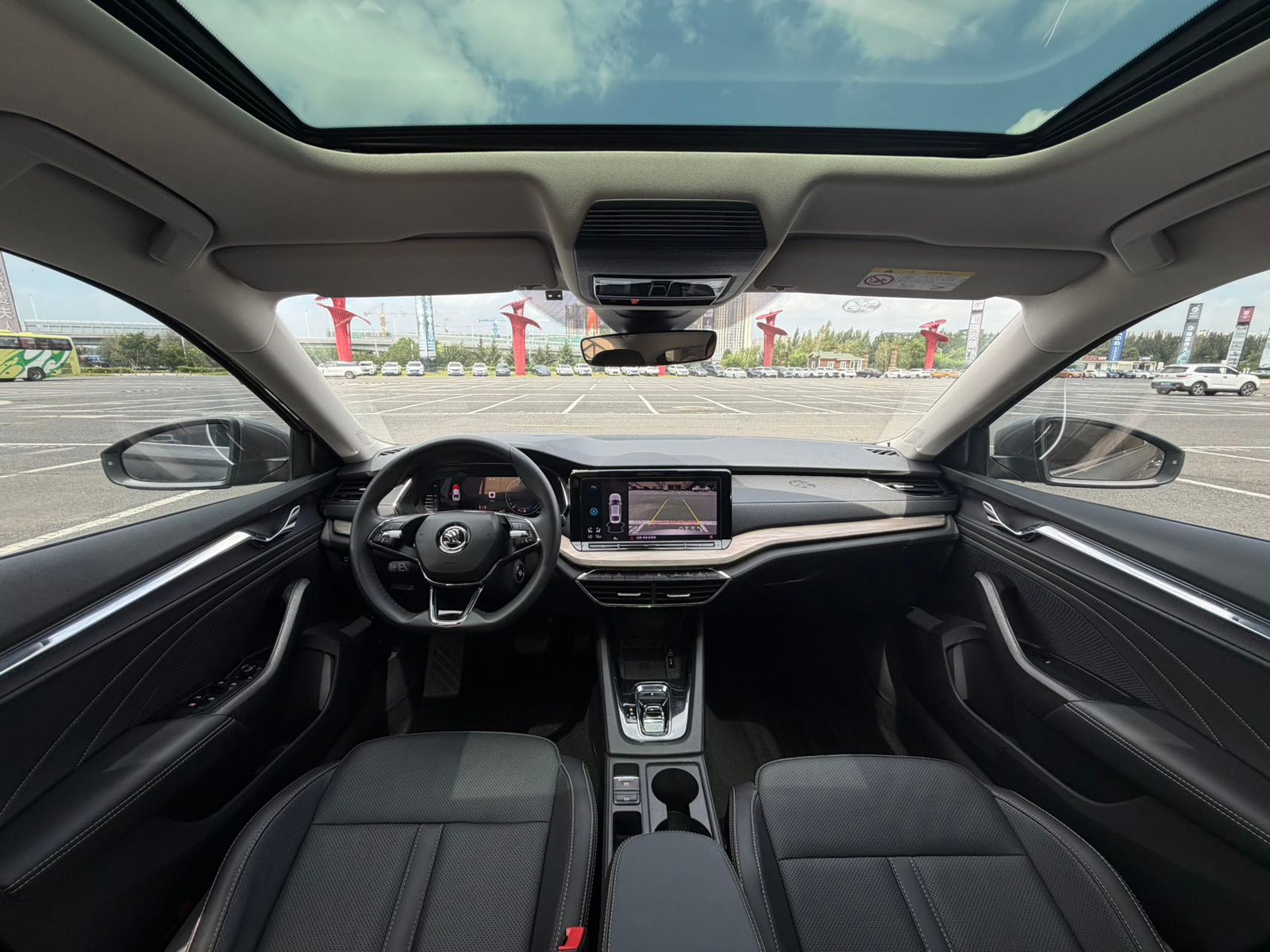 škoda-octavia-pro-2022-tsi280-luxury-edition