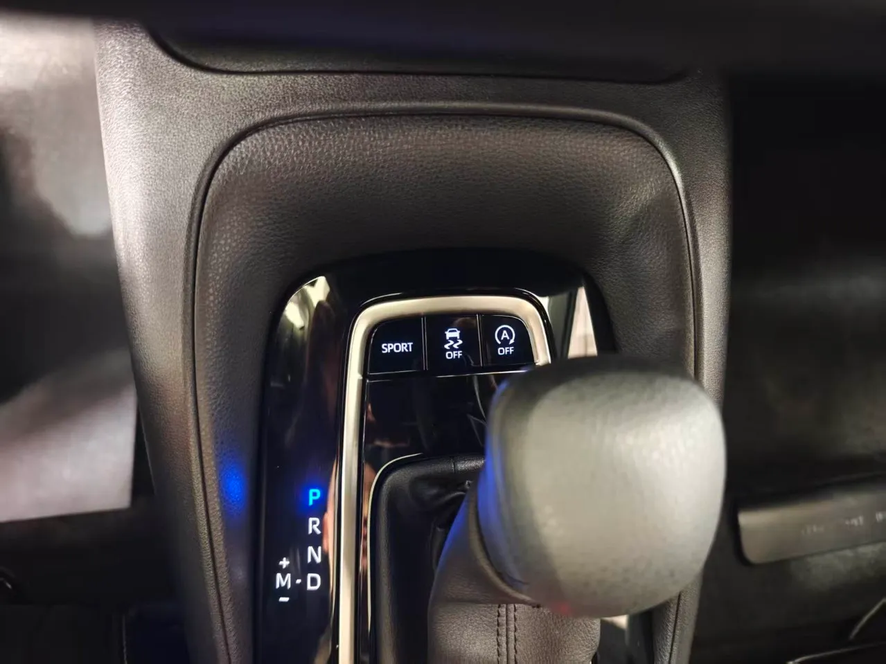 2023-Toyota-Levin-185T-CVT-Luxury-Edition